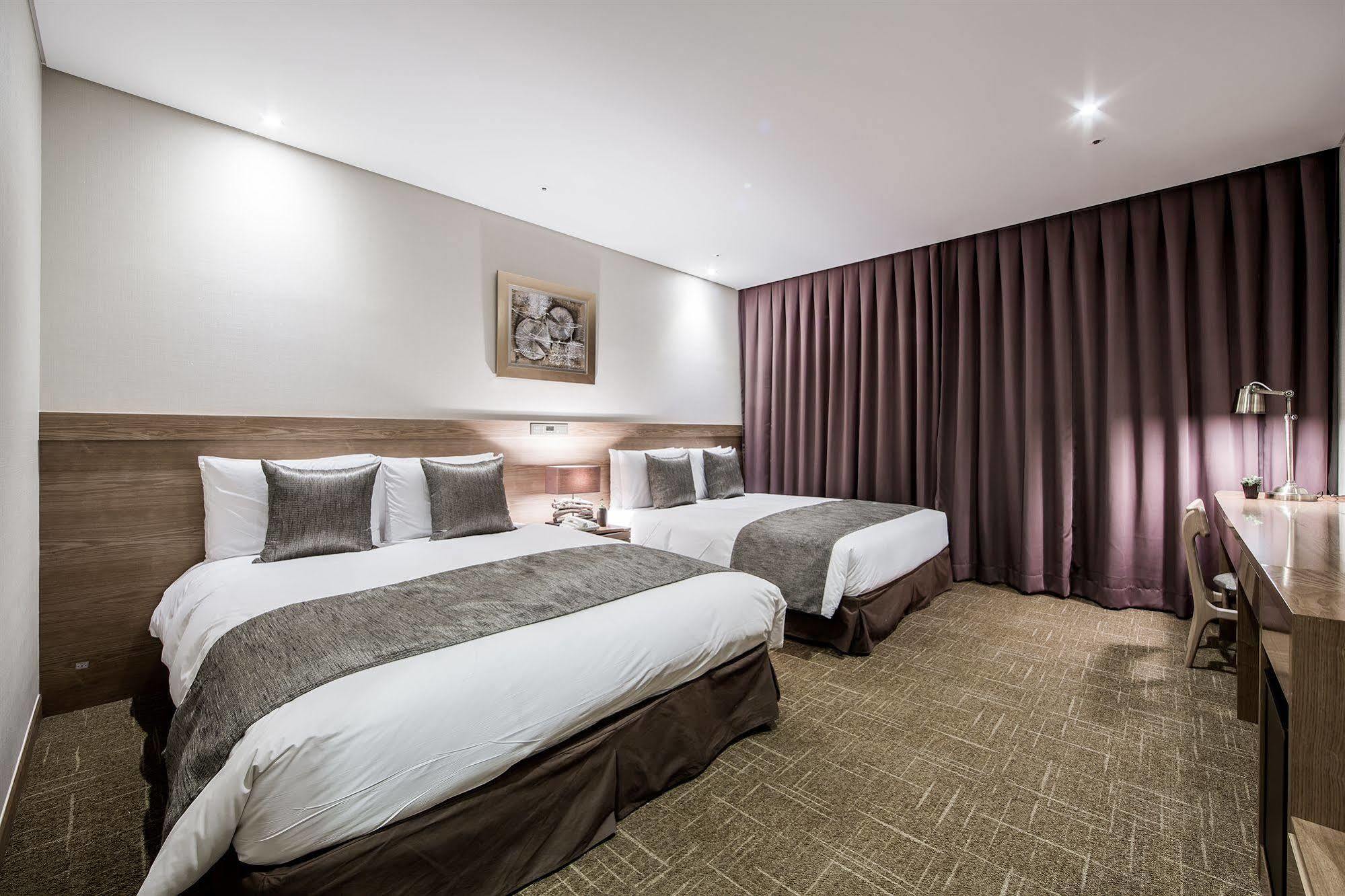 Hotel Golden 4*